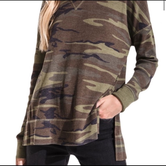 Like New Z Supply Emerson Camo Thermal - Picture 3 of 5